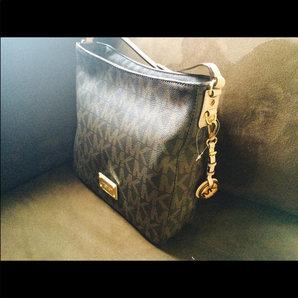 EUC MK crossbody